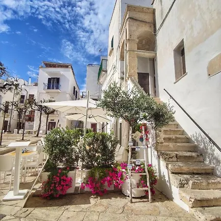 Santo Cosma -domvito- Lifestyle * Polignano a Mare